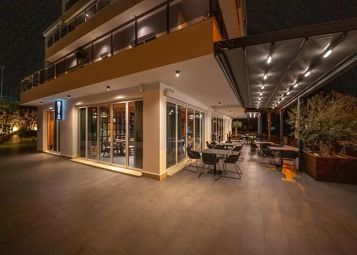 Azure Inn