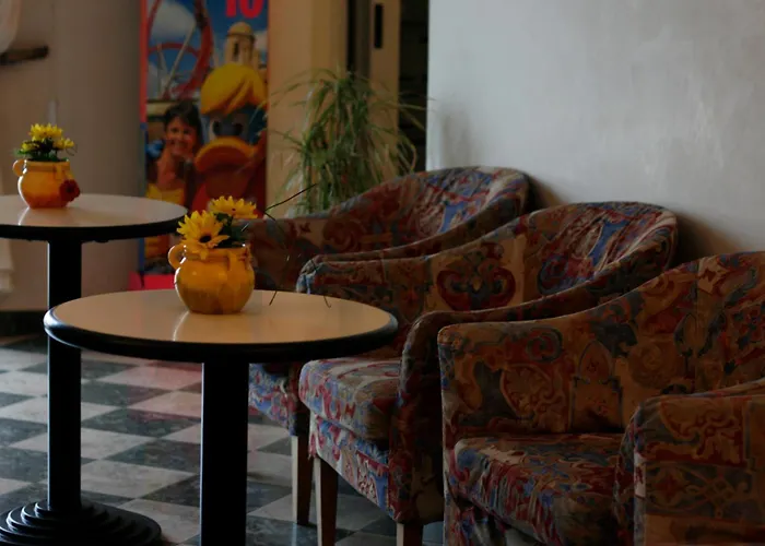 Hotel Jacuzzi: Hotel Milanese