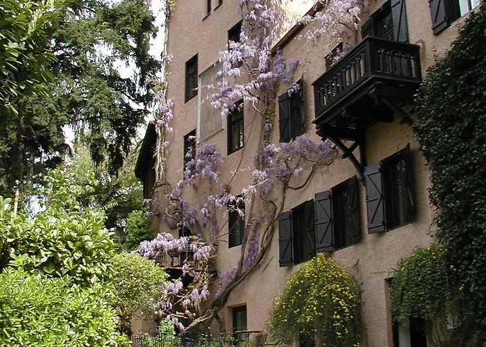  Schloss-Castel Pienzenau - Guestrooms & Apartments - B&B- & Restaurant