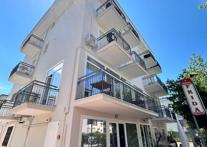 Hotel all'aeroporto: Hotel Frida