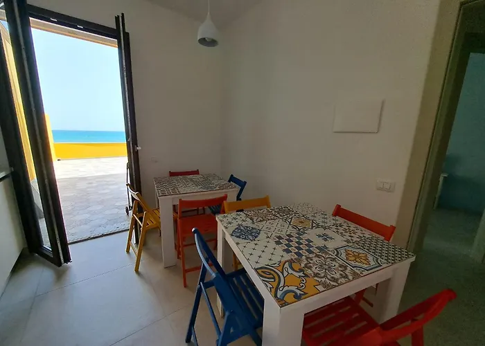 Albergo centrale: A Balata Apartments