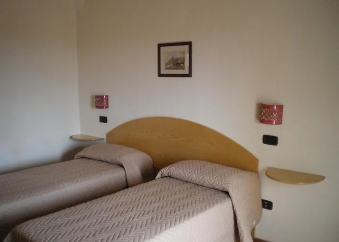 Portico Del Paradiso