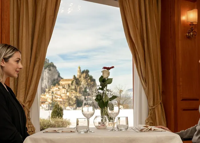 Domus Hotel