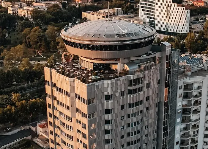 Hotel con vista: Sky Hotel Tirana