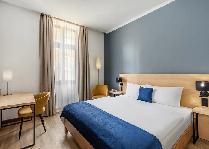 Bristol Budapest