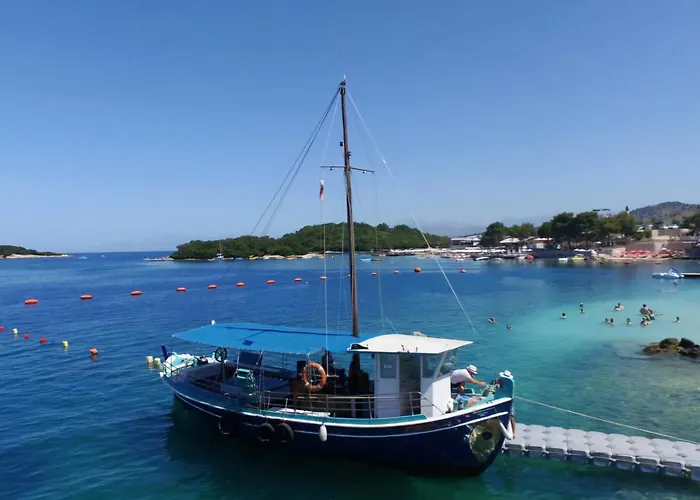 Albergo centrale: Hotel Villa Adrian