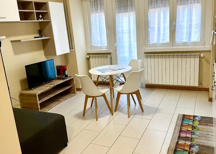 Grab A Flat In Coroneo
