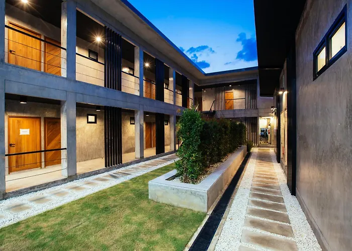  Camp Muay Thai Resort And Academy