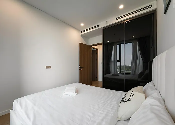Lumiere Premier Apartments - Luxury Redefined