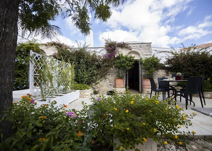 Trullo Bouganville