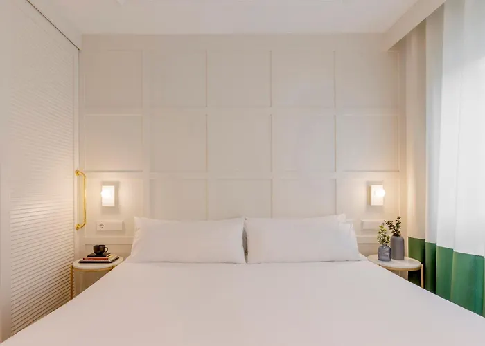  Room Mate Cosmo - City Centre, Valencia