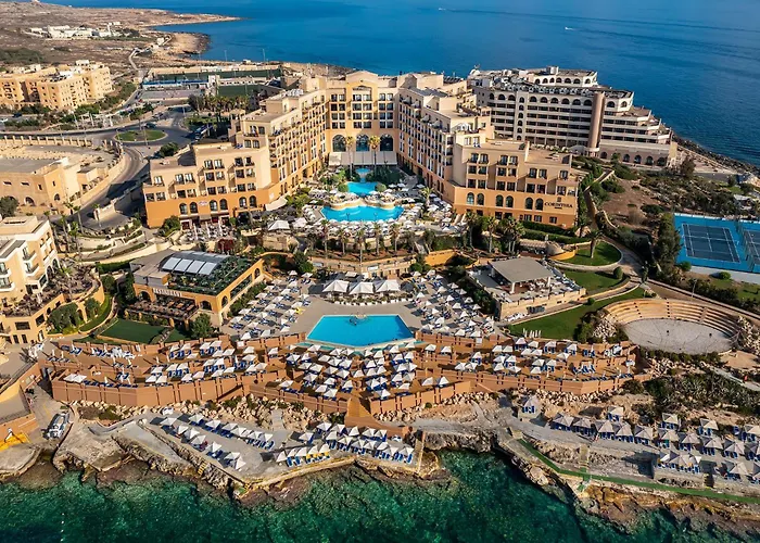 Hotel di lusso: Corinthia St George'S Bay