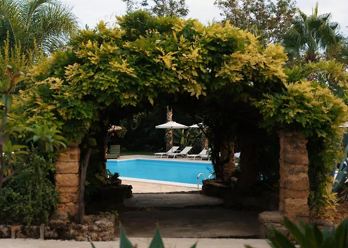 Emesh Boutique Suite