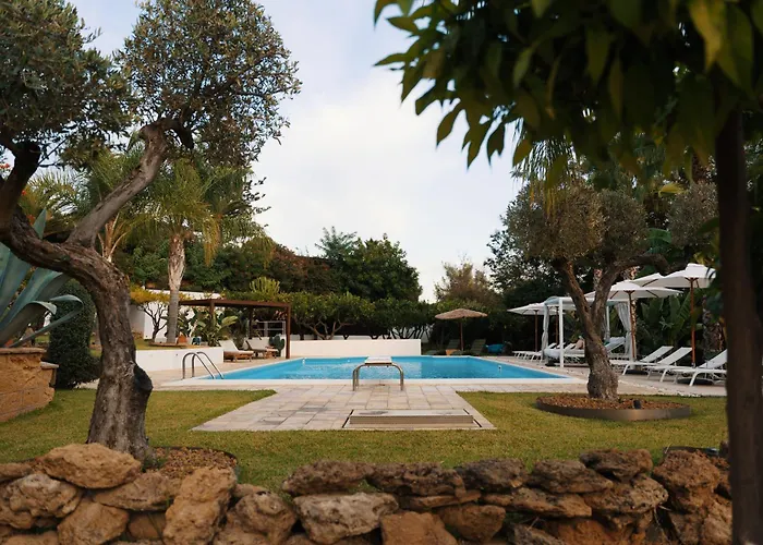 Emesh Boutique Suite