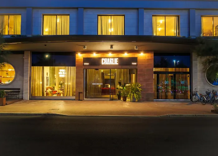 Uappala Hotel Cruiser