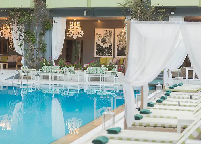  La Piscine Art