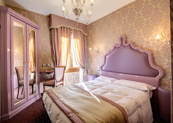 Hotel: Domus Cavanis