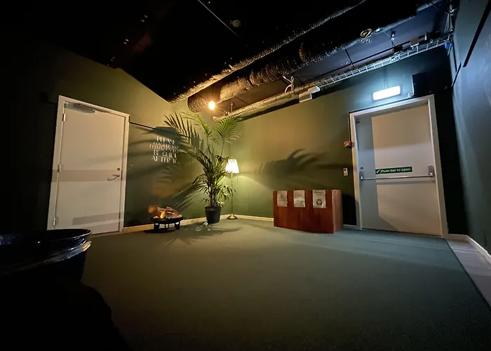  Urban Camper & Bar