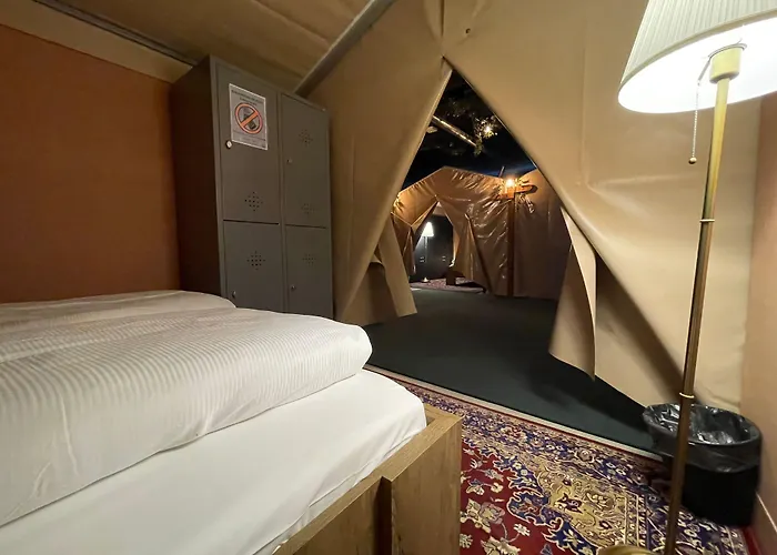  Urban Camper & Bar