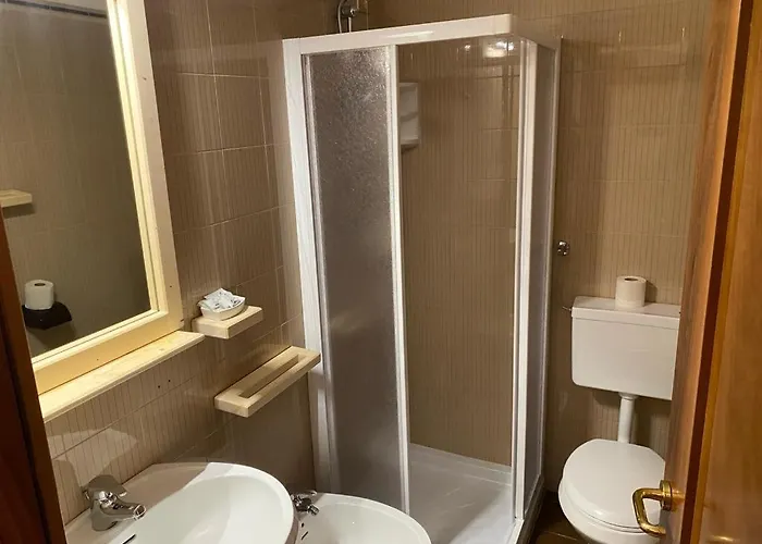 Albergo economico: Hotel Lares