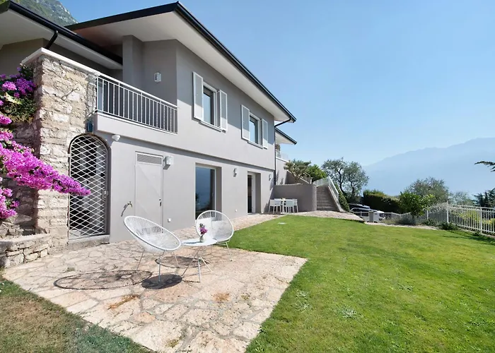 Villa Gargnano