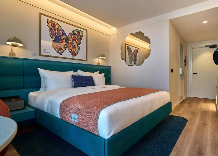 The Social Hub Barcelona Poblenou Extended Stay