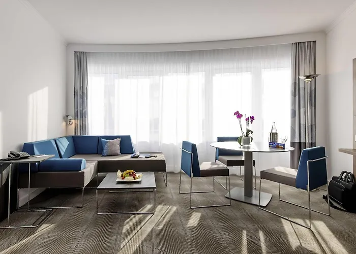  Novotel