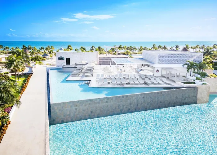  Majestic Elegance Costa Mujeres (Adults Only)
