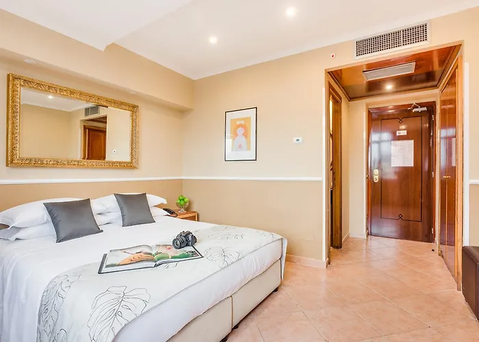 Hotel Jacuzzi: Raeli Hotel Archimede