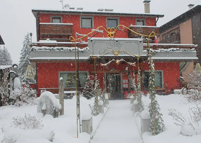 Jolly Residence