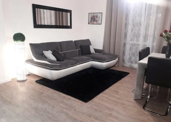 Hotel all'aeroporto: Alessandra'S Home