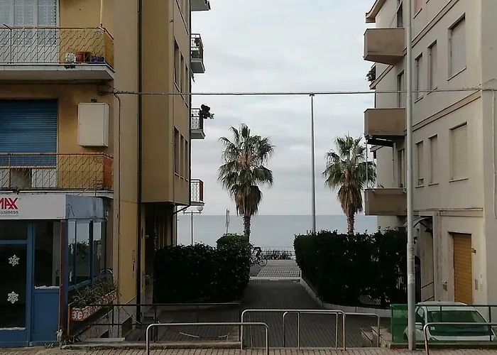 A Due Passi Dal Mare